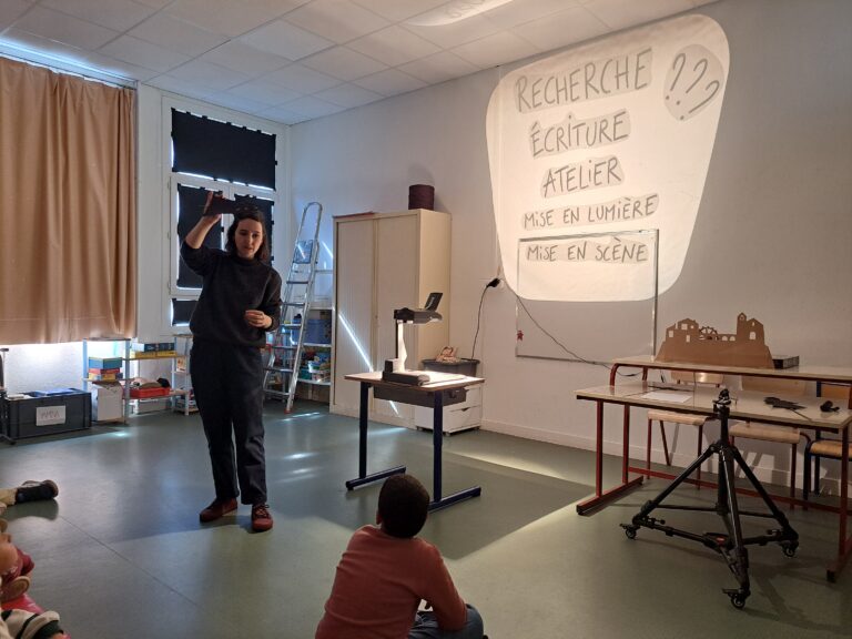 Un artiste à l'école, Avignon - Kon Tiki 33