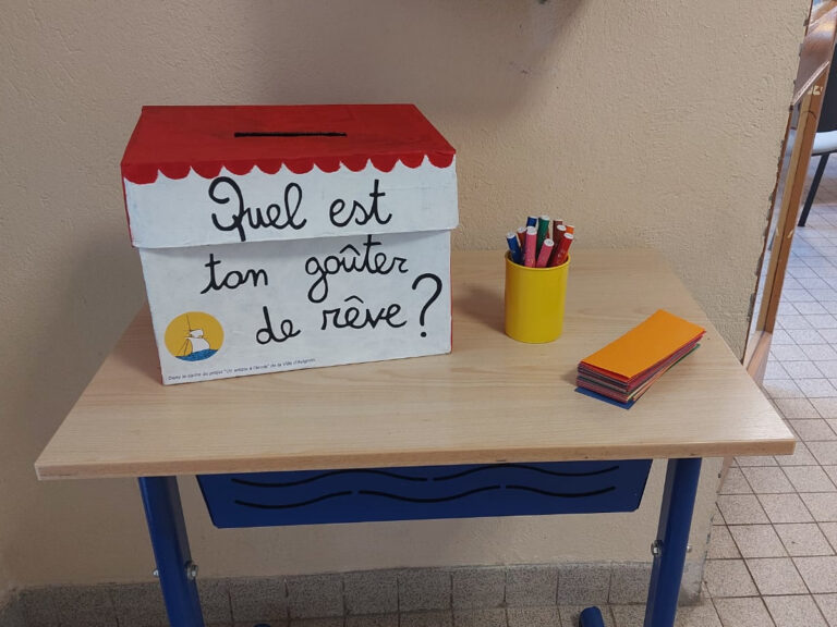 Un artiste à l'école, Avignon - Kon Tiki 33