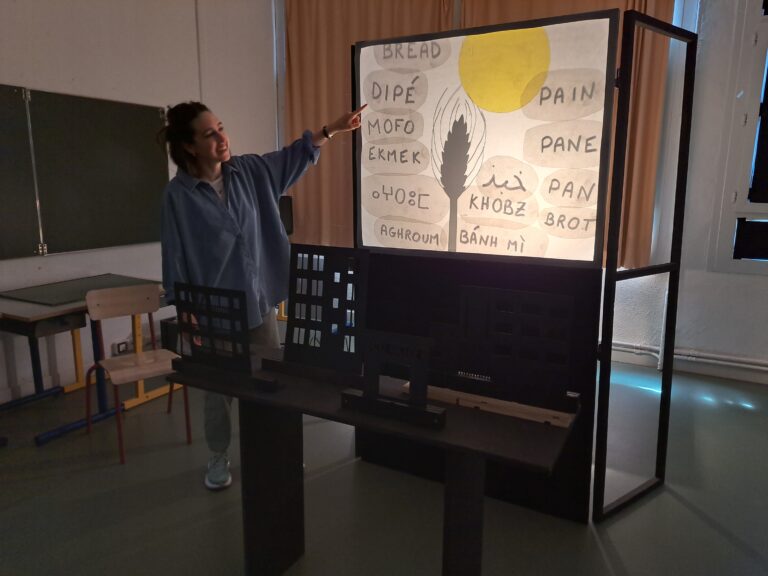 Un artiste à l'école, Avignon - Kon Tiki 33